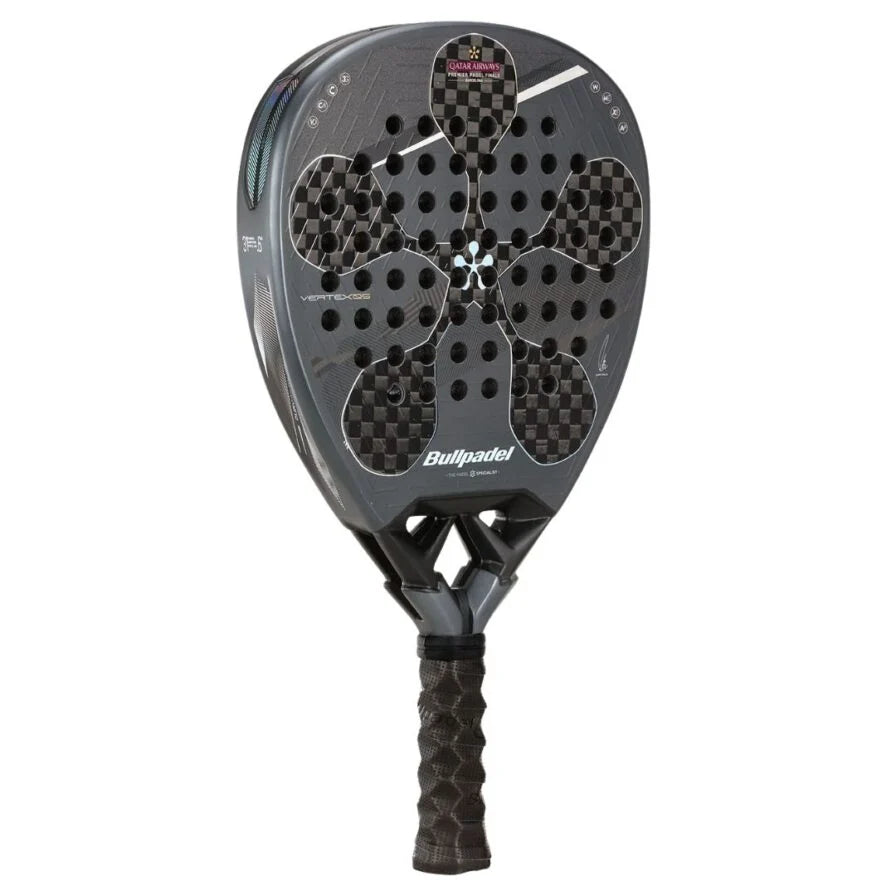 Bullpadel Vertex 05 Tour Final 2025 Juan Tello – vue de trois quarts
