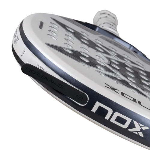 NOX AT10 Luxury Genius 12K Alum Xtrem Lite 2026 — Raquette de padel par Agustín Tapia