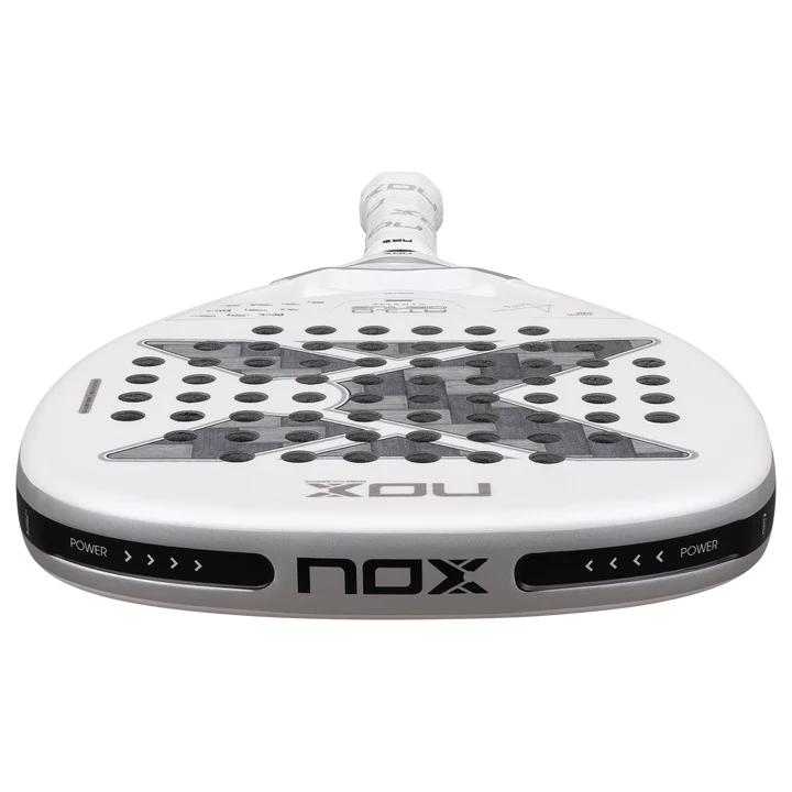 NOX AT10 Luxury Genius Attack 12K Alum Xtrem 2026 – vue de dessus, forme diamant