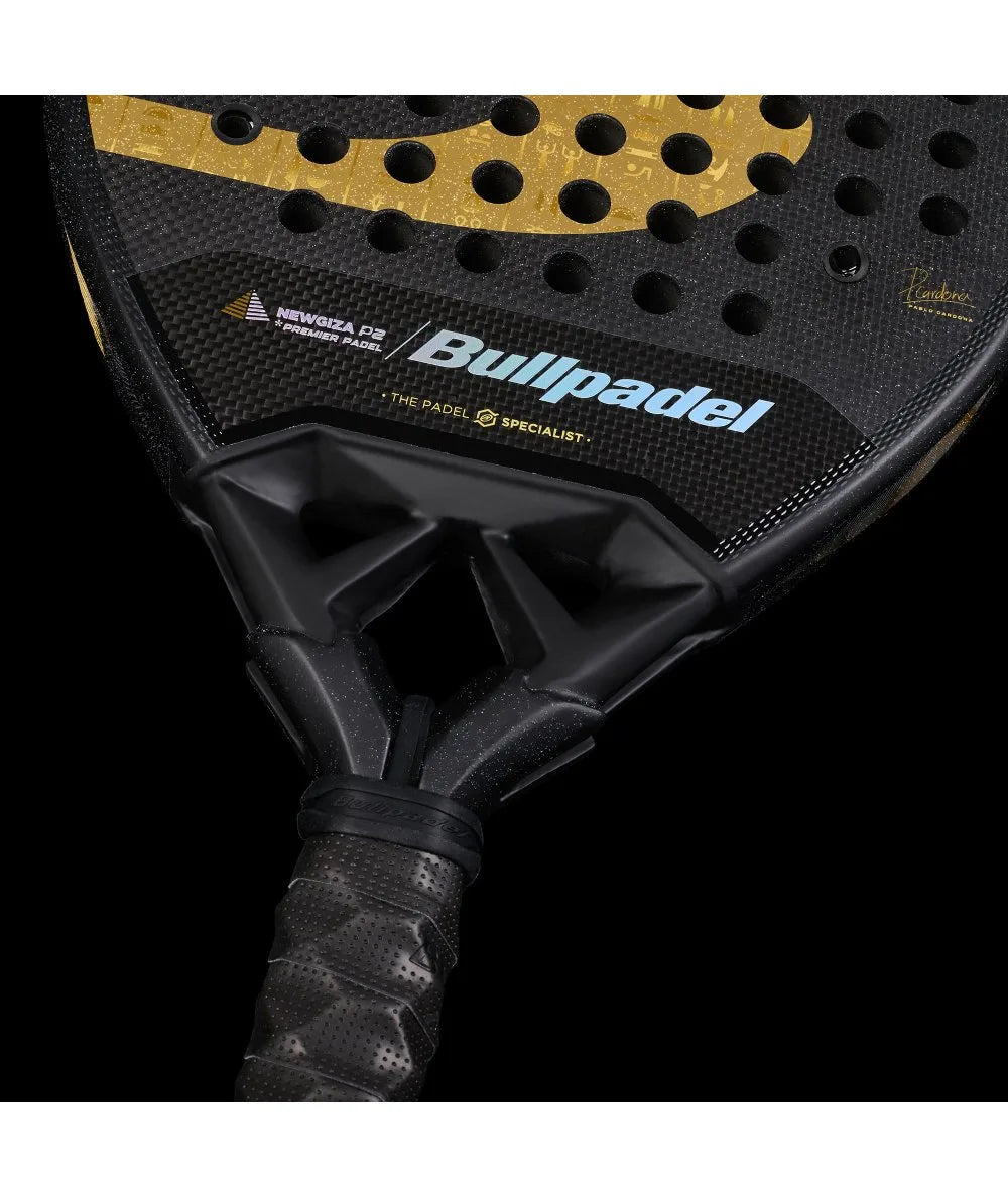 Bullpadel Vertex 05 Geo NewGiza LTD 2026 – détail du cœur et du manche