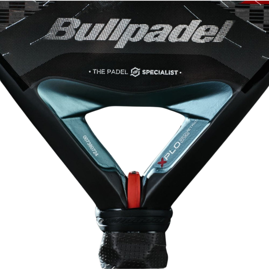 Bullpadel XPLO 2025 – détail du cœur gris-bleu et du pont